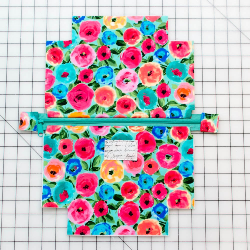 Cute Corners Diy Cosmetic Case {Free Sewing Pattern} intended for Free Printable Pattern For Non Zipper Cosmetic Bags