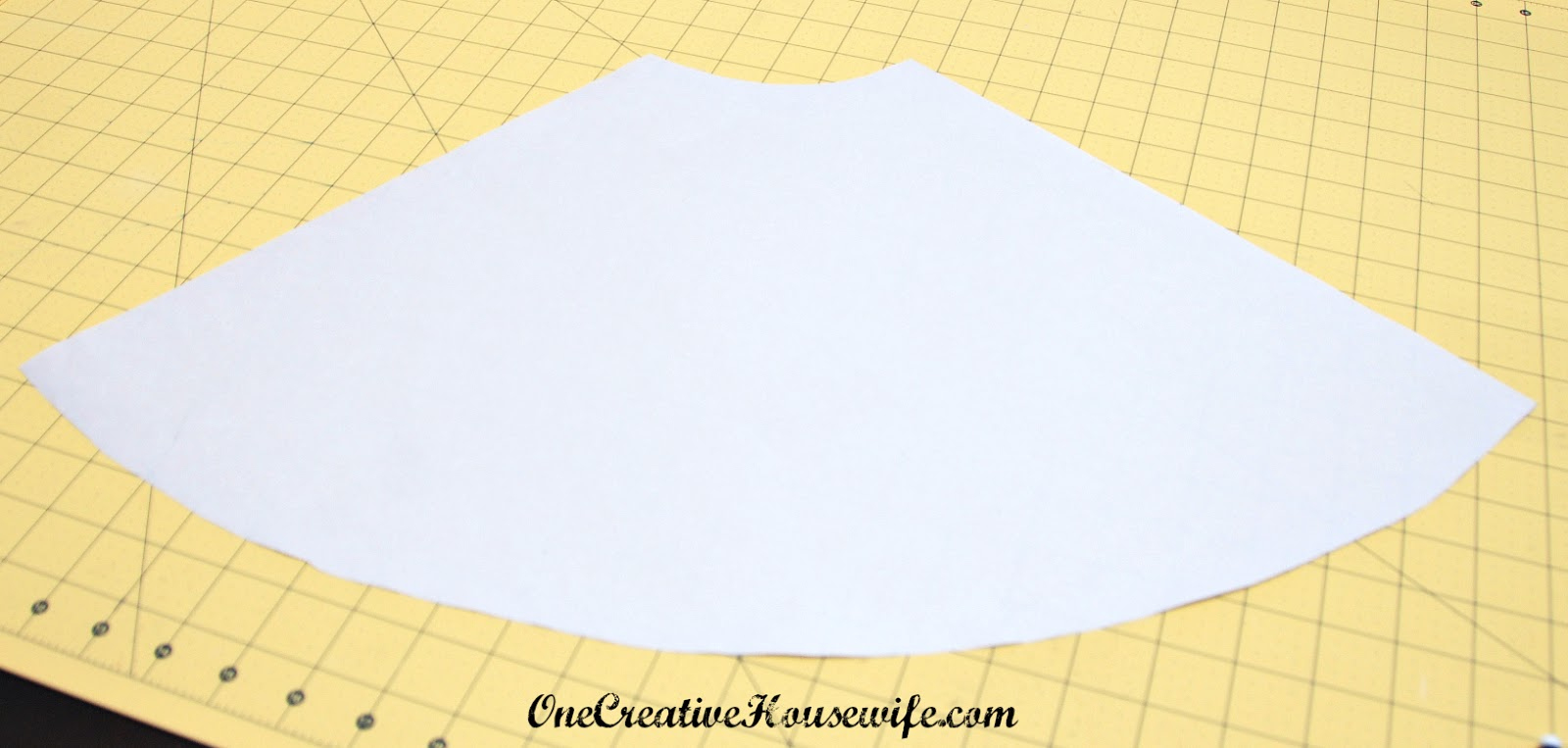 One Creative Housewife: 50S Day Poodle Skirt {Tutorial} regarding Free Printable Poodle Skirt Pattern